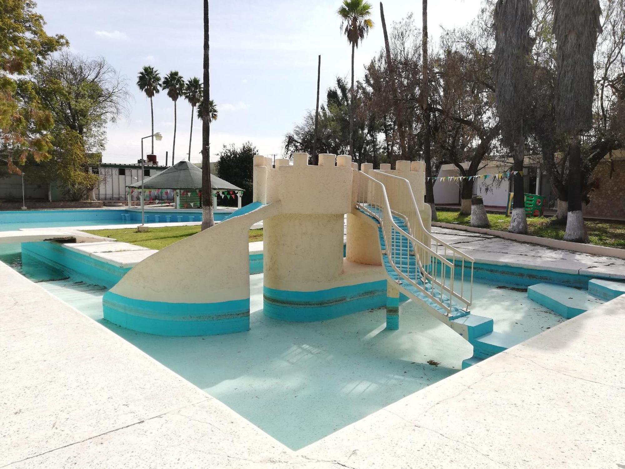 OYO Hotel Oasis, Matehuala Bagian luar foto