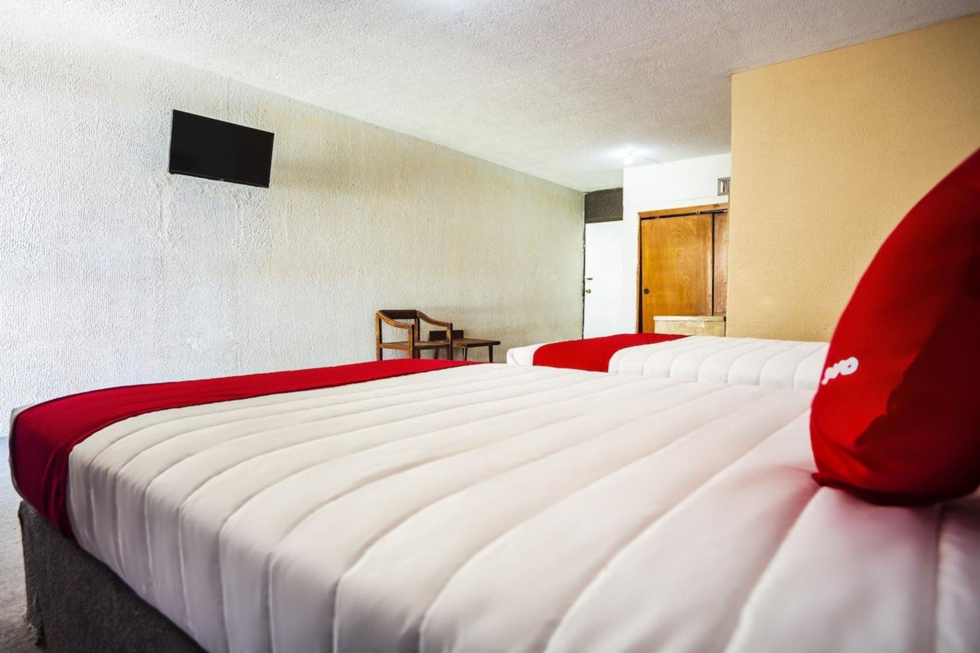 OYO Hotel Oasis, Matehuala Bagian luar foto