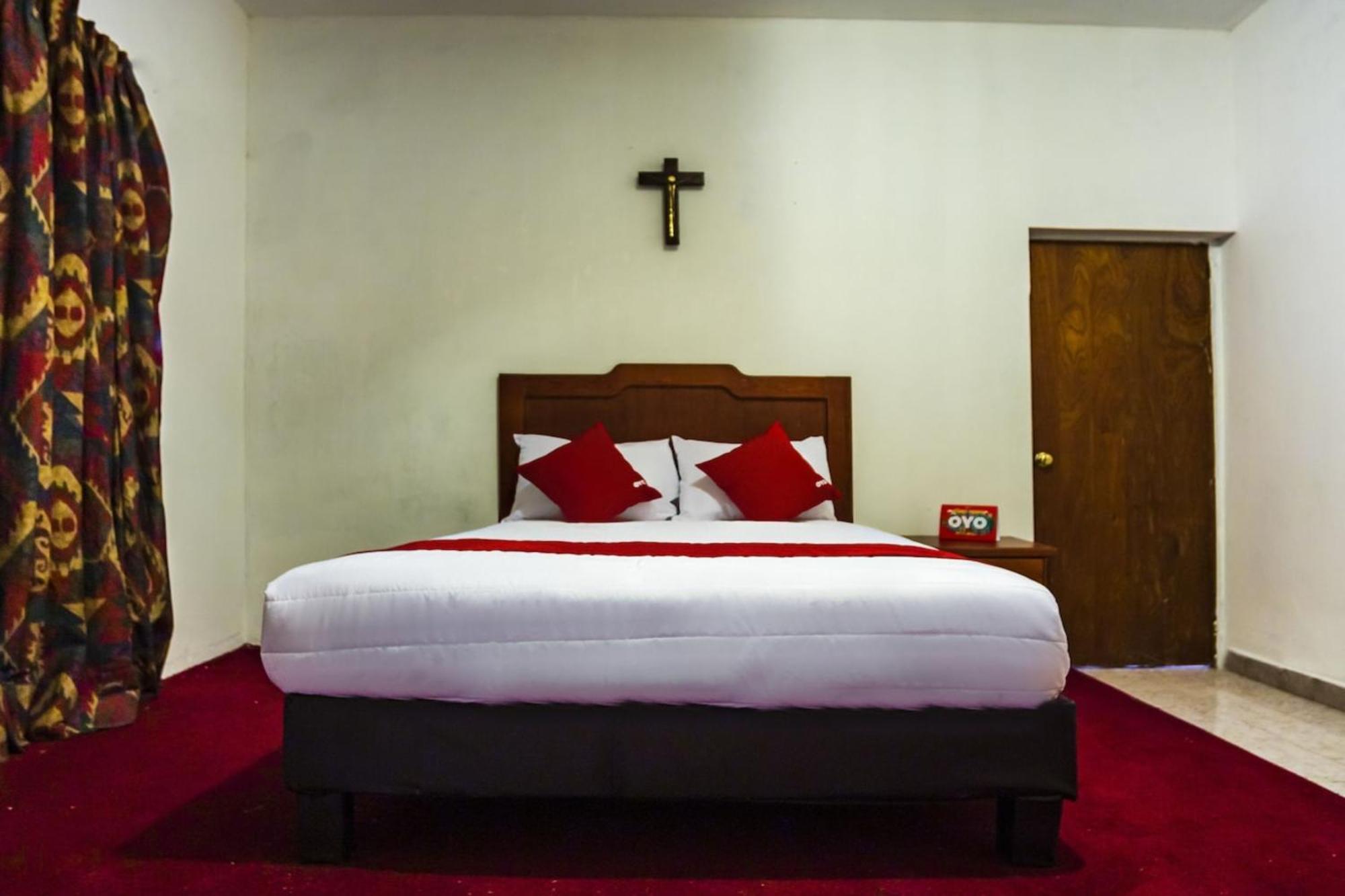 OYO Hotel Oasis, Matehuala Bagian luar foto